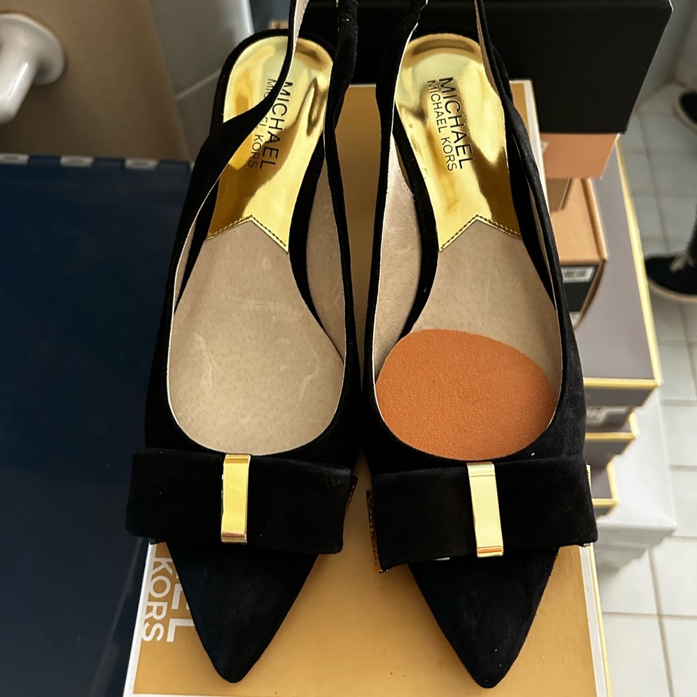 Michael kors tiny heels - never worn!!!